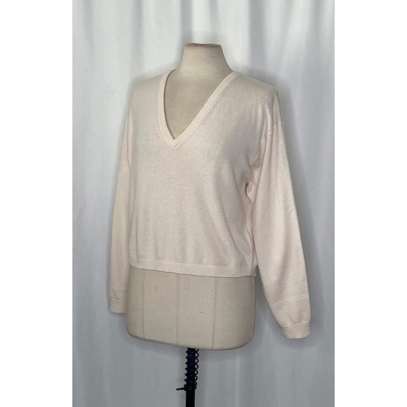 NWT!! J. CREW Cashmere Relaxed Cropped V-Neck Sweater Heathered Muslin Medium - Picture 7 of 16